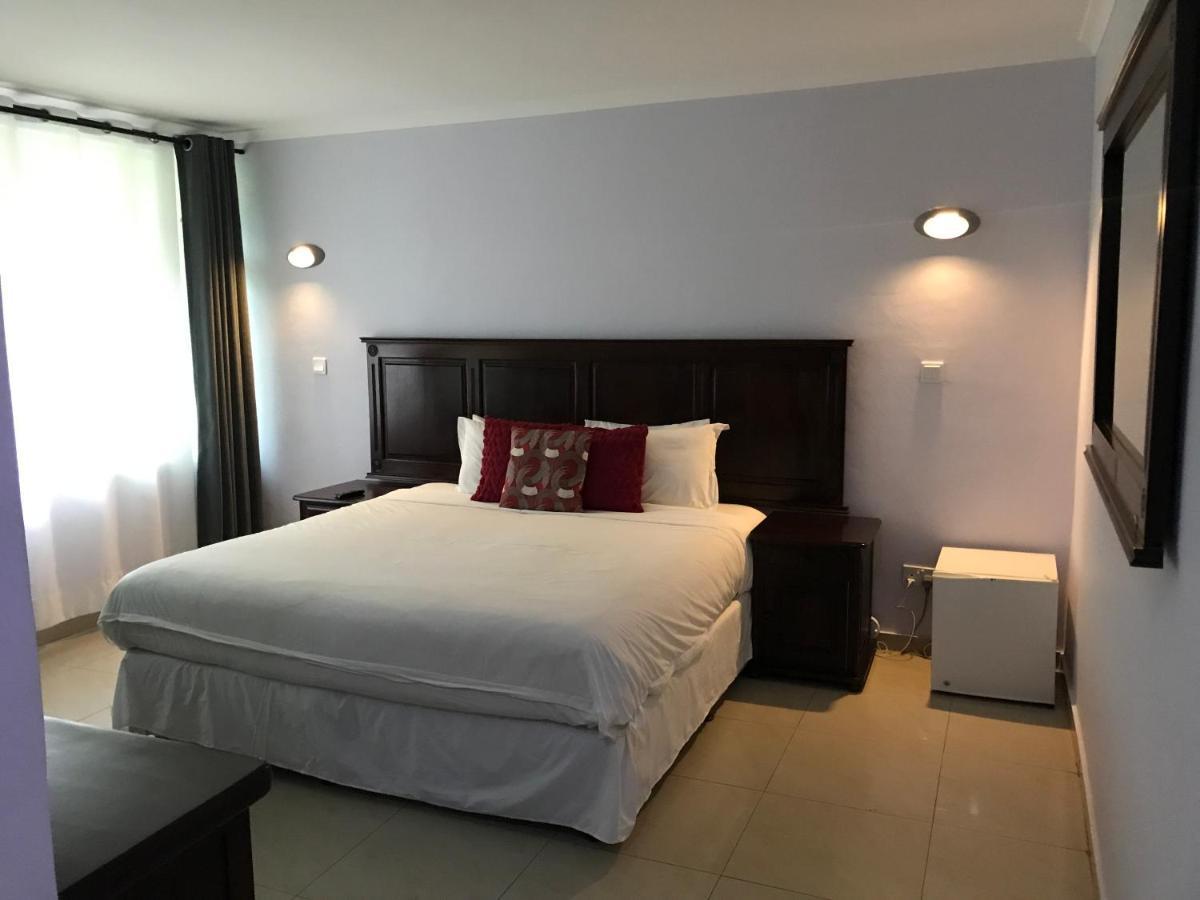 Crescent Lodge ลิฟวิงสโตน ภายนอก รูปภาพ