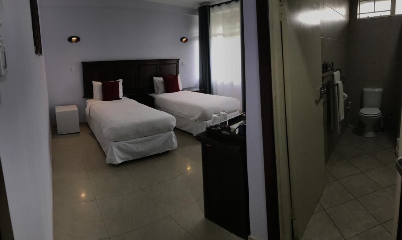 Crescent Lodge ลิฟวิงสโตน ภายนอก รูปภาพ